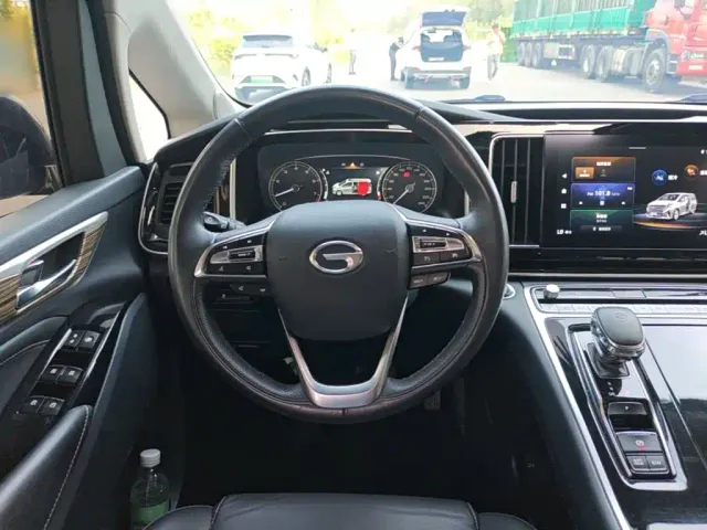 GAC Trumpchi M8 — Фото автомобиля 10