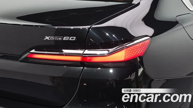 BMW i7 G70 — Фото автомобиля 8