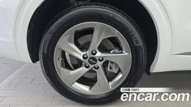 Genesis GV70 2.5T Бензин AWD — Фото автомобиля 5