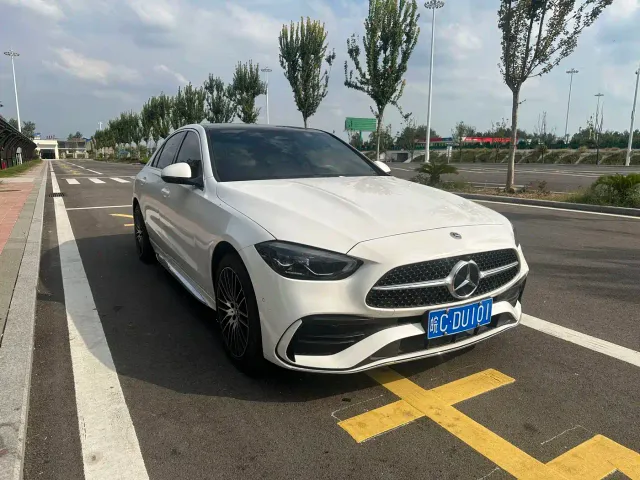 Mercedes-Benz C-Class — Фото автомобиля 3