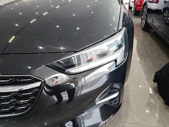 Buick Regal — Фото автомобиля 23