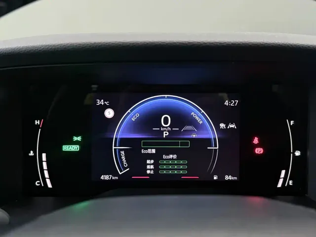 Toyota Camry — Фото автомобиля 12