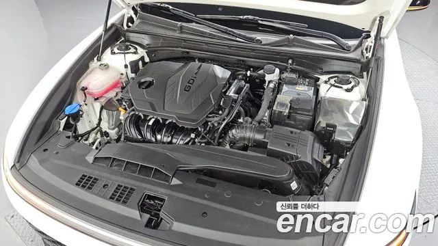 Hyundai Grandeur GN7 — Фото автомобиля 9