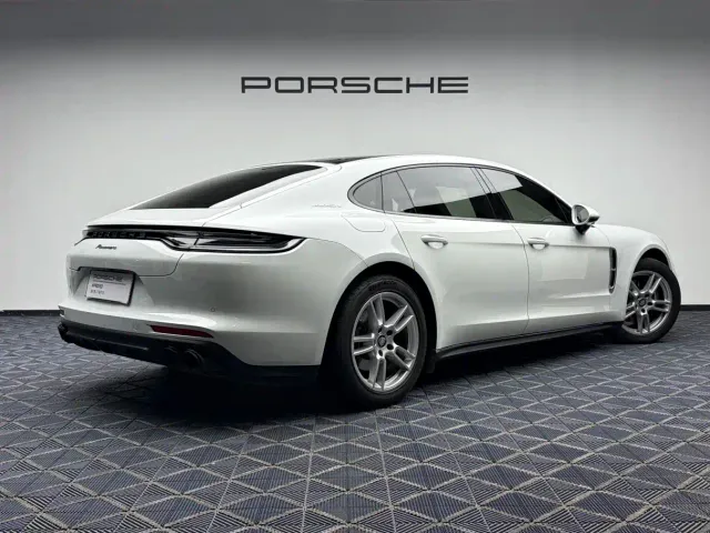 Porsche Panamera — Фото автомобиля 2