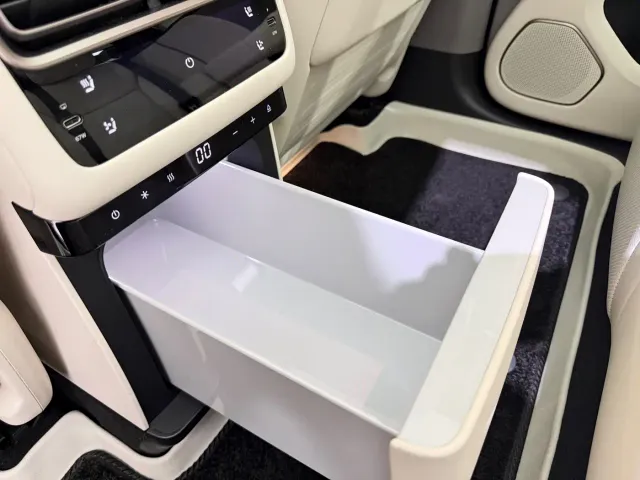Li Auto i6 — Фото автомобиля 14