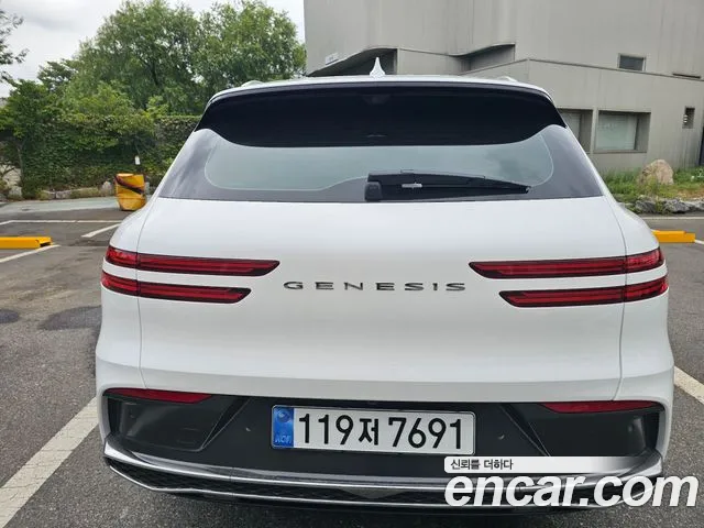 Genesis GV70 — Фото автомобиля 2
