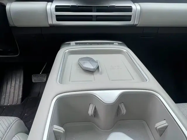 BYD FangChengBao Titanium 7 — Фото автомобиля 14