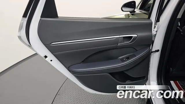 Hyundai Sonata — Фото автомобиля 22