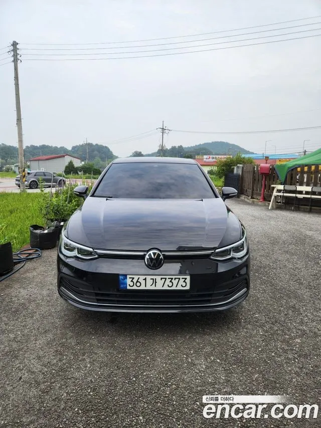 Фотография автомобиля — Volkswagen Golf