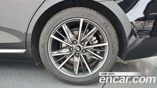 Hyundai Grandeur Новый Grandeur IG — Фото автомобиля 21