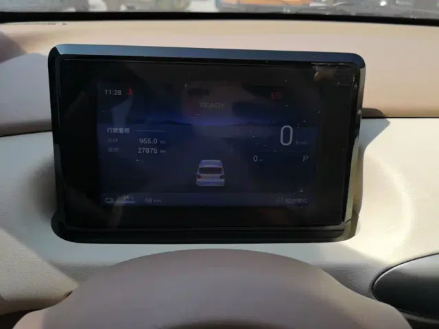 Wuling Hongguang Mini EV — Фото автомобиля 11