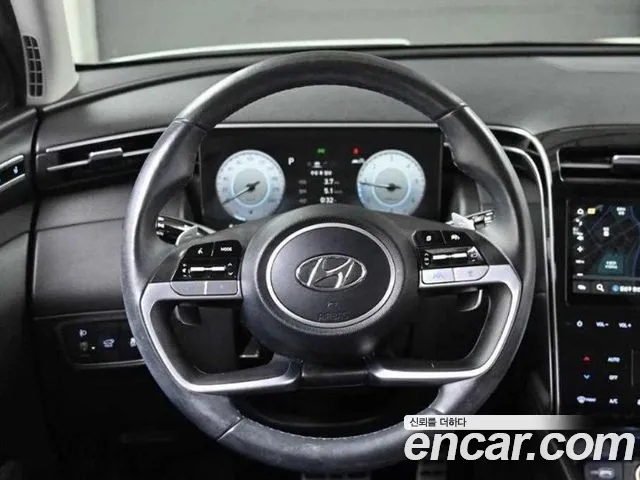 Hyundai Tucson Tucson (NX4) Дизель 2.0 2WD — Фото автомобиля 13