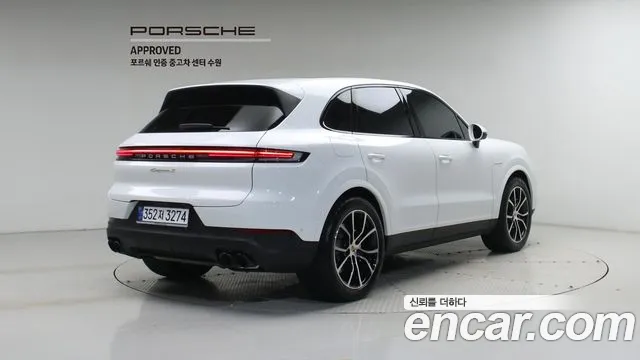 Porsche Cayenne — Фото автомобиля 2