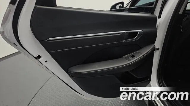 Hyundai Sonata — Фото автомобиля 14