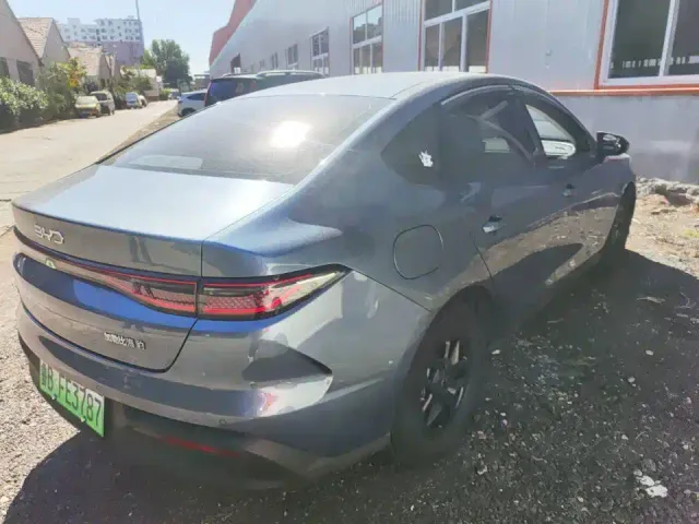 BYD Seal 05 DM-i — Фото автомобиля 2