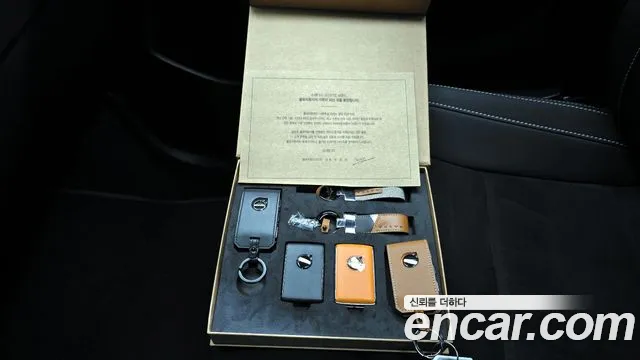 Вольво XC40 B4 Black Edition — Фото автомобиля 26