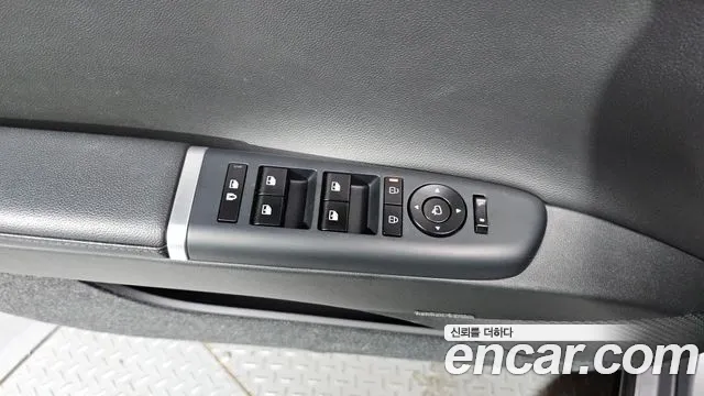 Hyundai Grandeur Grandeur (GN7) 3.5 Бензин 2WD — Фото автомобиля 27