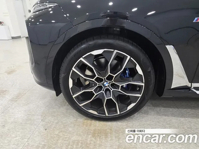 BMW X7 — Фото автомобиля 5