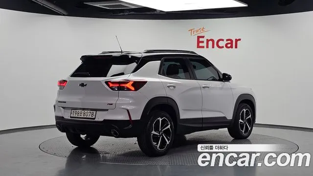 Chevrolet Trailblazer — Фото автомобиля 2