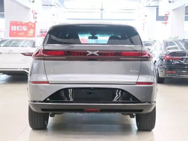 Xpeng G3 — Фото автомобиля 4