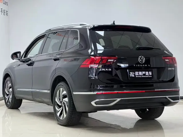 Volkswagen Tiguan L — Фото автомобиля 4