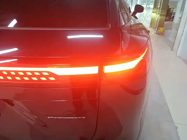 Xpeng G9 — Фото автомобиля 7