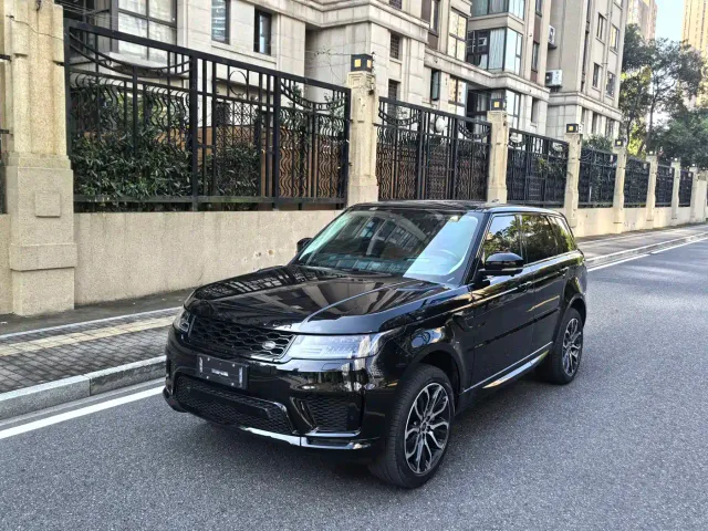 Land Rover Range Rover Sport — Фото автомобиля 17