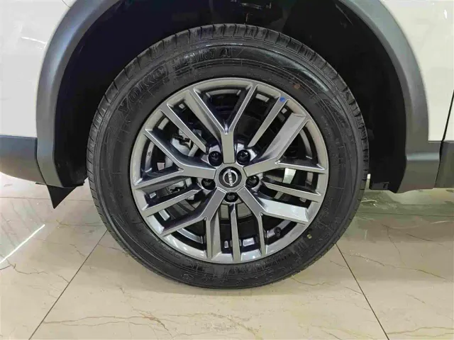 Nissan Qashqai — Фото автомобиля 10