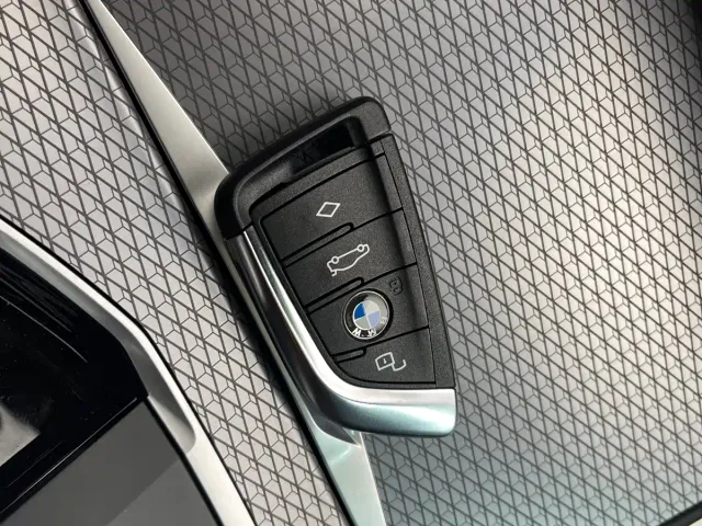 BMW 3 Series — Фото автомобиля 21