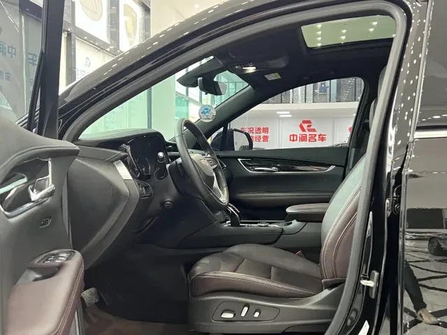 Cadillac XT6 — Фото автомобиля 5
