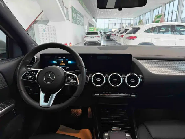Mercedes-Benz GLA-Class — Фото автомобиля 23