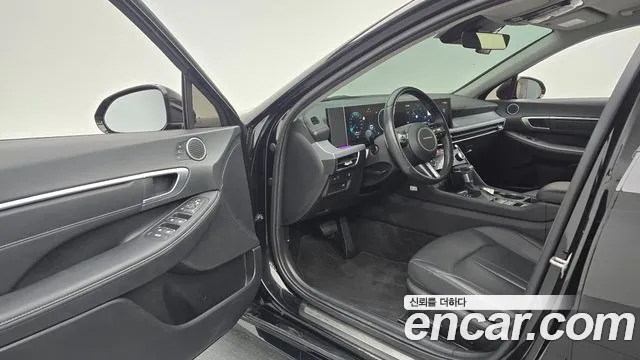 Hyundai Sonata — Фото автомобиля 10