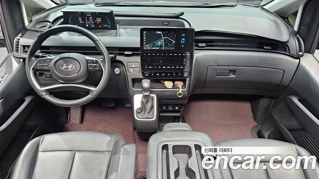 Hyundai Staria — Фото автомобиля 10