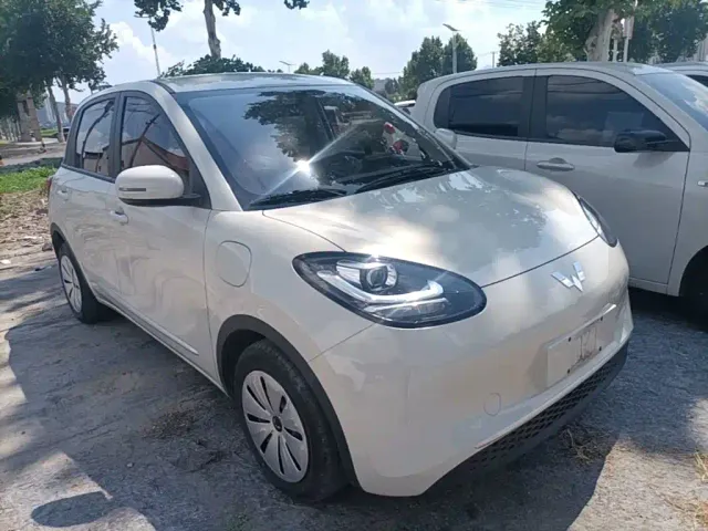 Wuling Bingo — Фото автомобиля 3