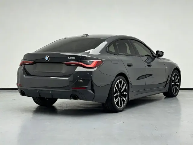 BMW BMW 4 Series 2023 425i Gran Coupe M Sport Shadowline Package — Фото автомобиля 2