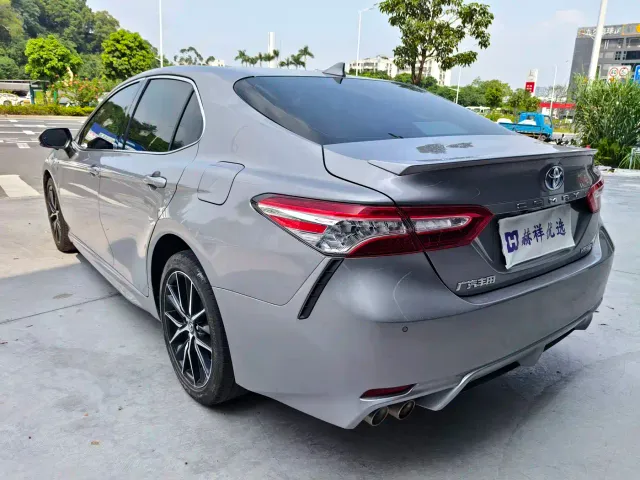 Toyota Camry — Фото автомобиля 13