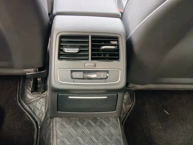 Audi A4L — Фото автомобиля 9