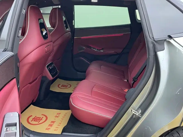 Denza Z9GT — Фото автомобиля 4