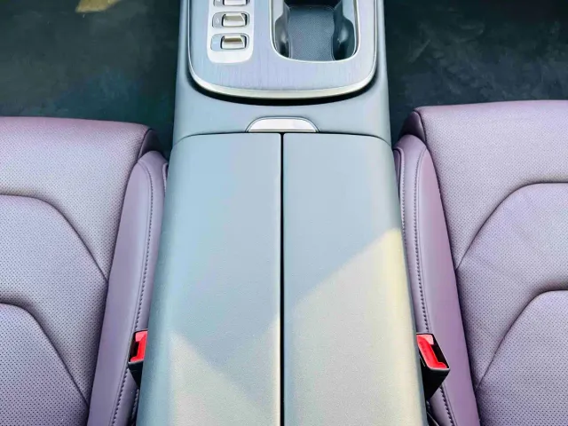 Xiaomi SU7 — Фото автомобиля 13