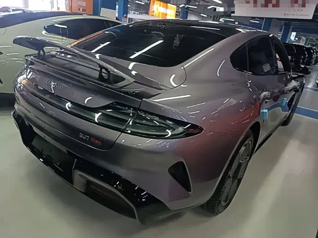 Xiaomi SU7 — Фото автомобиля 6