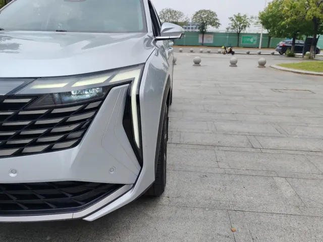 Geely Boyue L 2023 1.5TD DCT Premium — Фото автомобиля 26