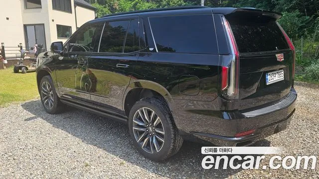 Cadillac Escalade Generation 5 — Фото автомобиля 17