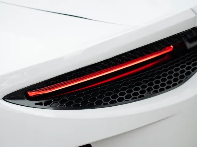 McLaren GT — Фото автомобиля 8