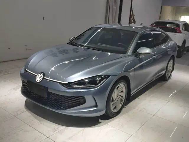 Фотография автомобиля — Volkswagen Lamando