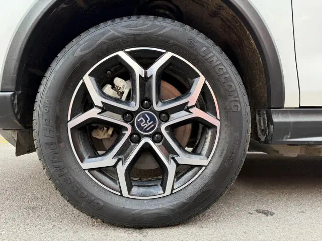 BYD Yuan Pro — Фото автомобиля 19