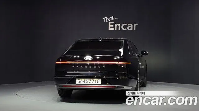 Hyundai Grandeur Grandeur (GN7) 2.5 Бензин 2WD — Фото автомобиля 4