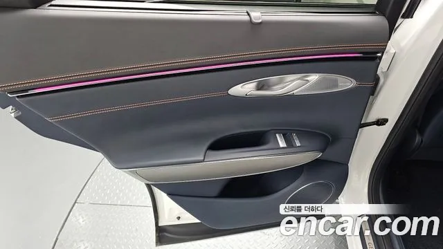 Genesis GV70 2.5T Бензин 2WD — Фото автомобиля 22