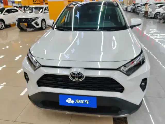 Toyota RAV4 — Фото автомобиля 2