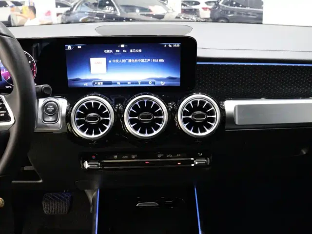 Mercedes-Benz GLB-Class — Фото автомобиля 12