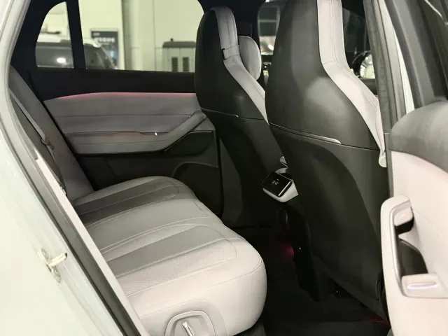 Nio EC6 — Фото автомобиля 10